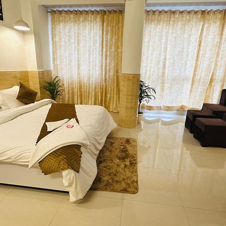 Hotel Dr White House - Noida Sector 18 Zewnętrze zdjęcie