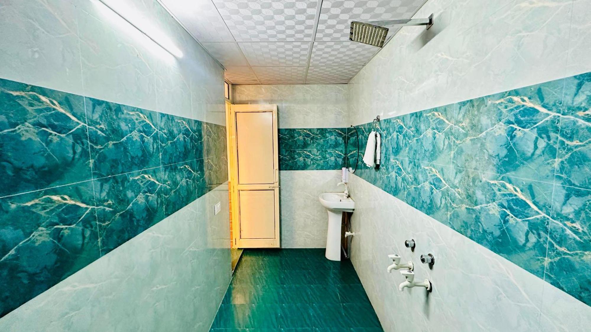 Hotel Dr White House - Noida Sector 18 Zewnętrze zdjęcie